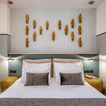 The Pinnacle 5* Atenas
